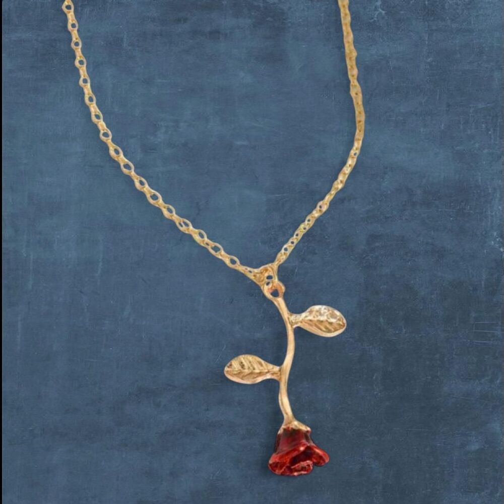 ꧁ᬊᬁ sweetest rose drop gold plated necklace ᬊ᭄꧂